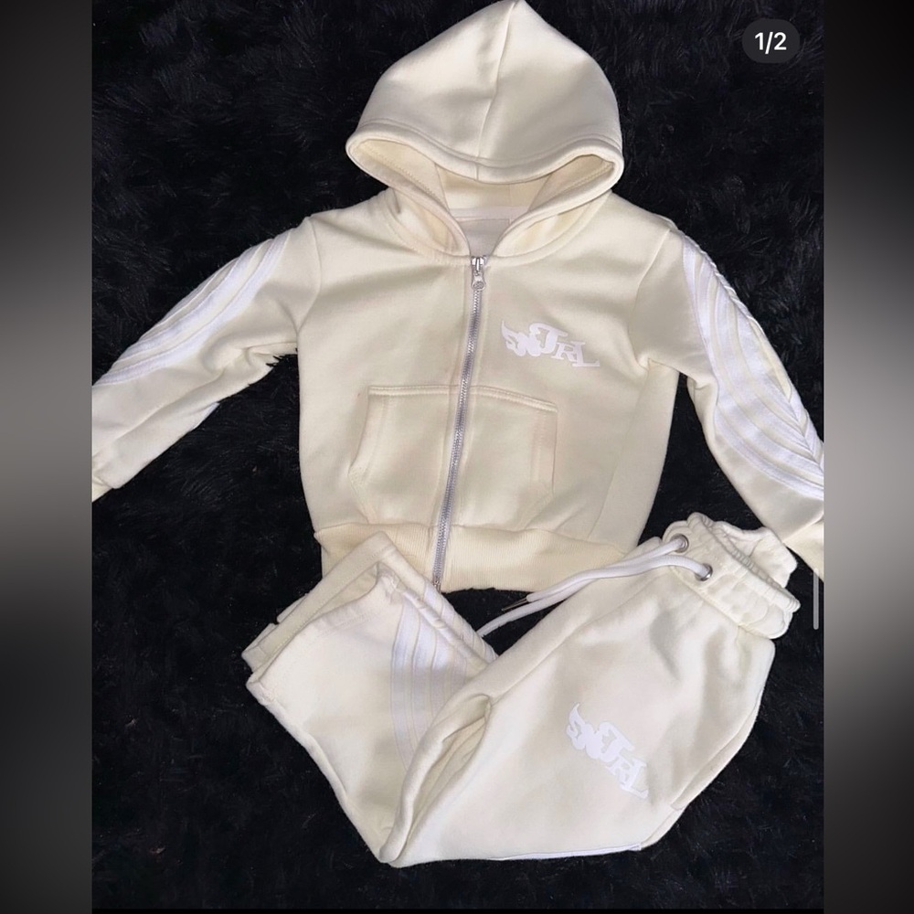 Cream Hoodie Stacked Set